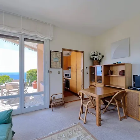 Casa Con Vista Mare E Giardino
