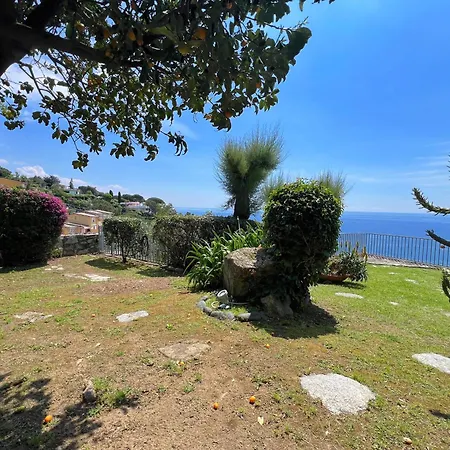 Casa Con Vista Mare E Giardino *